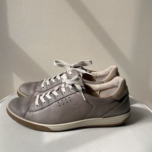 Ecco Leather Sneakers women’s size 39